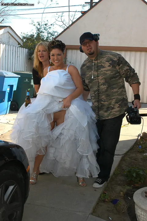 Claire Dames: Curvy MILF Has Group Sex Outdoors on Her Wedding Day – photo 6 of 16