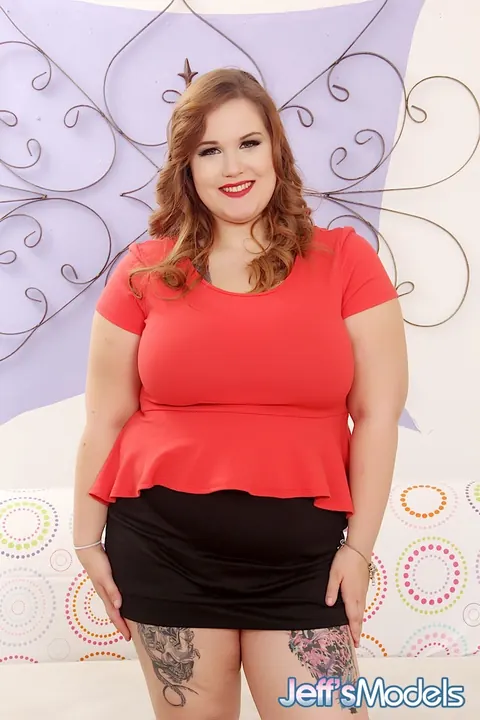 Busty Emma: Redhead BBW Strips Out of Her Lingerie for a Titjob – photo 1 of 15