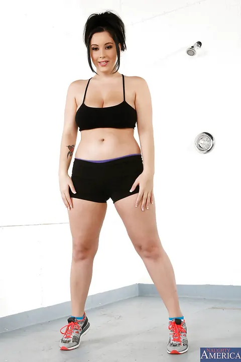 Noelle Easton: Busty Brunette Strips Out of Her Shorts and Pulls Her Panties Aside to Spread – photo 1 of 16