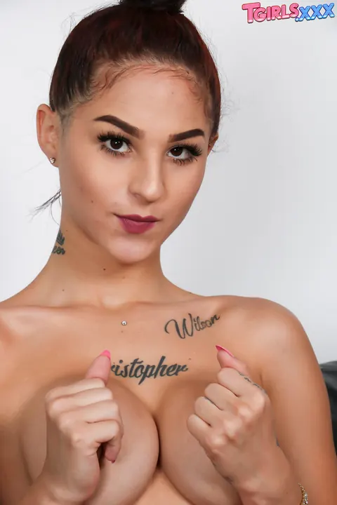 Thick Trans Woman Undresses and Poses with a Dildo – photo 6 of 16