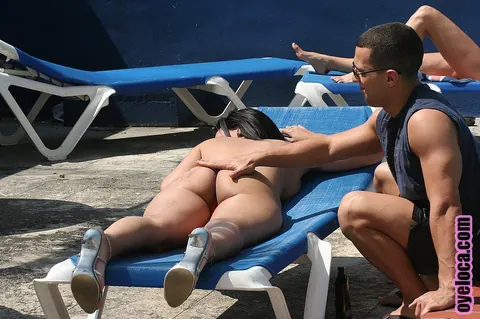 Giselle Vega: Busty Latina MILF in a Bikini Spreads Her Pussy Poolside – photo 14 of 16
