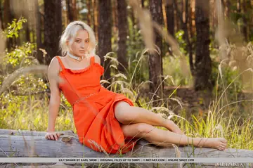 Blonde PAWG Strips Out of Her Skirt and Spreads in the Forest