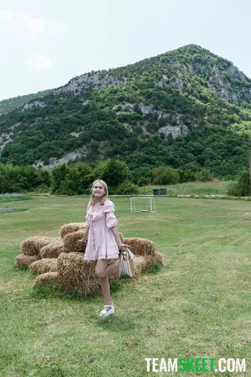 Una Fairy – Tall European Blonde Sucks and Rides Cock in the Forest