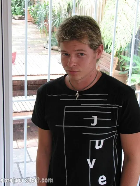 Blonde Guy Strokes Himself on the Sofa – photo 2 of 21