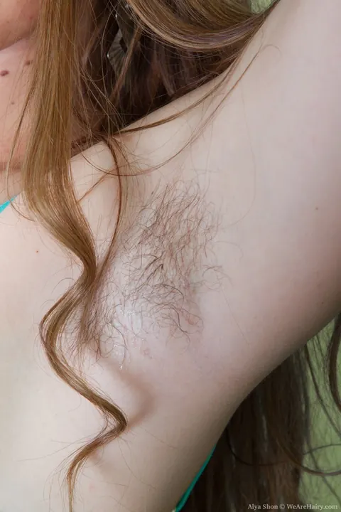Alya Shon: Ukrainian Brunette Undresses and Spreads Her Hairy Pussy Wide – photo 6 of 21