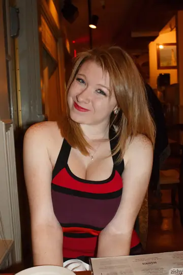 Redhead PAWG Shows Off Her Big Tits and Ass in the Bedroom