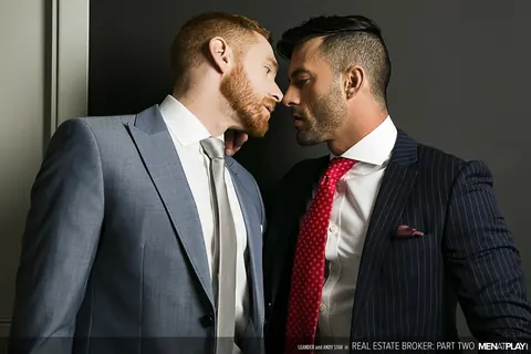 Two Men Kiss and Fuck in Anal Session – photo 3 of 21