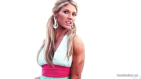 Abby Marie: Blonde MILF with Enhanced Tits Flexes Fit Physique Outdoors – photo 18 of 21