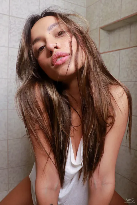 Camila Luna: Latina with Natural Tits and Tattoos Poses Nude in the Bathroom – photo 1 of 21