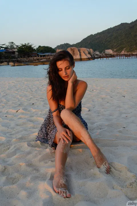 Jasmine Jazz: Petite Ukrainian Brunette Reveals Her Hairy Muff on the Beach – photo 7 of 13
