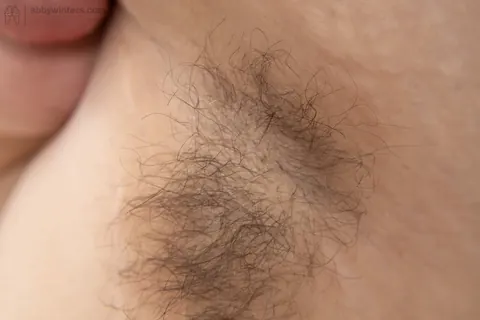 Australian BBW with Big Tits Strips and Spreads Her Hairy Pussy on the Bed – photo 15 of 20