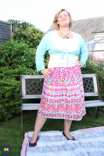 British MILF Shows Her Big Tits and Fucks Outdoors