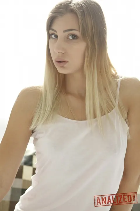 Haley Hill: Blonde Canadian in Panties Spreads Her Pussy – photo 2 of 17