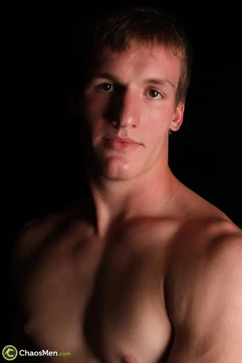 Athletic Man Strips Nude and Strokes His Cock – photo 12 of 21