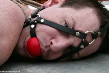 Isis Love – Busty Latina Dominatrix Pegs Bound Man Outdoors