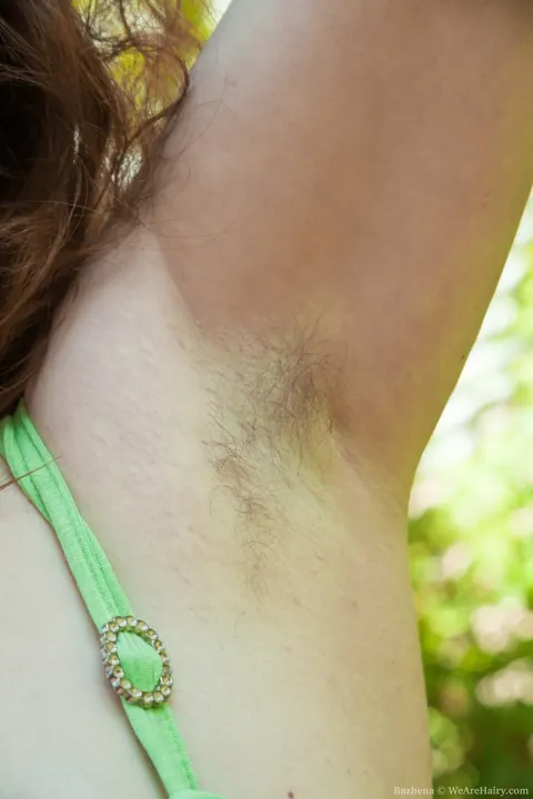 Bazhena: Mature Brunette Shows Hairy Armpits and Pussy Outdoors – photo 3 of 17