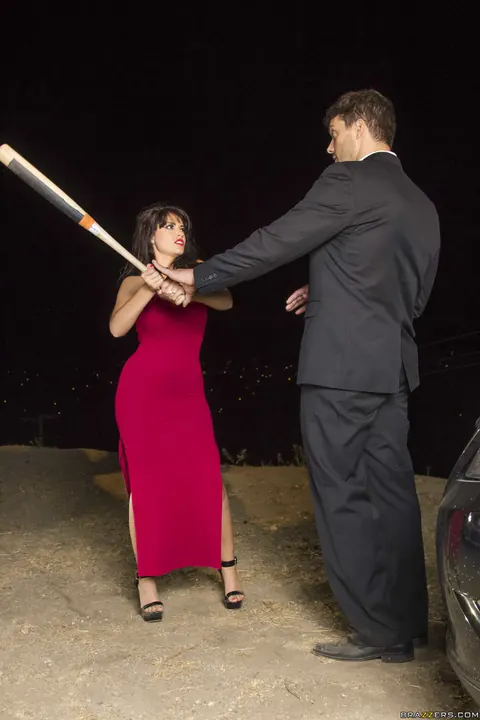 Ava Dalush: Brunette MILF Sucks and Fucks Outdoors and in a Car – photo 6 of 20