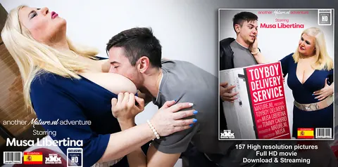 Musa Libertina: Mature Blonde PAWG with Big Tits Bangs Her Partner in the Bedroom – photo 11 of 11