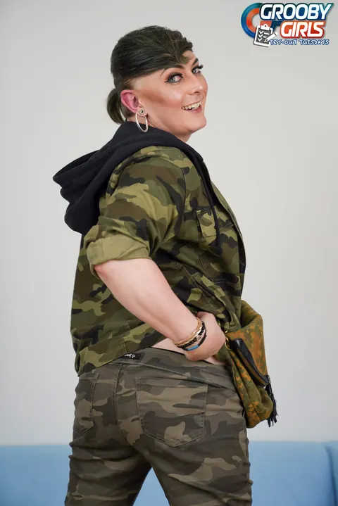Curvy Trans Woman Strips Out of Her Military Uniform – photo 1 of 16