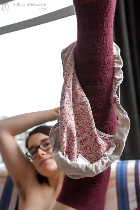 Brunette in Glasses and Stockings Spreads Her Hairy Pussy – photo 8 of 16