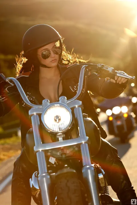 Jaclyn Swedberg: Slim Busty Brunette in Glasses Poses Topless on Motorcycle – photo 2 of 16