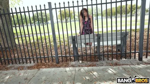 Gracie Mayy: Brunette Sucks Cock and Gets Fucked Outside – photo 4 of 21