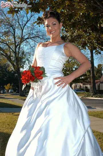 Claire Dames – Tall Brunette MILF Bride Strips Out of Her Wedding Dress