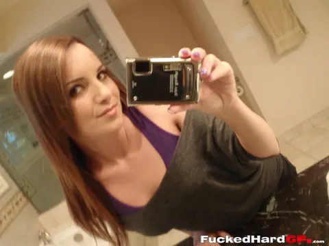 Thick Amateur with Big Tits Takes Nude Selfies in the Bathroom – photo 3 of 16