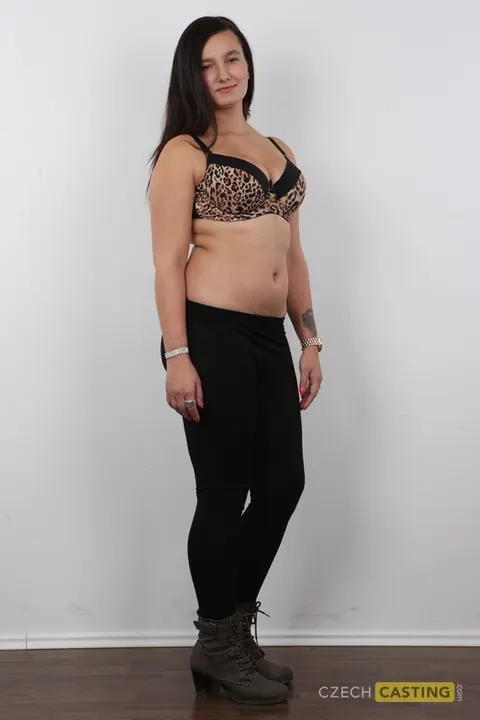 European BBW Strips Out of Her Lingerie – photo 4 of 20