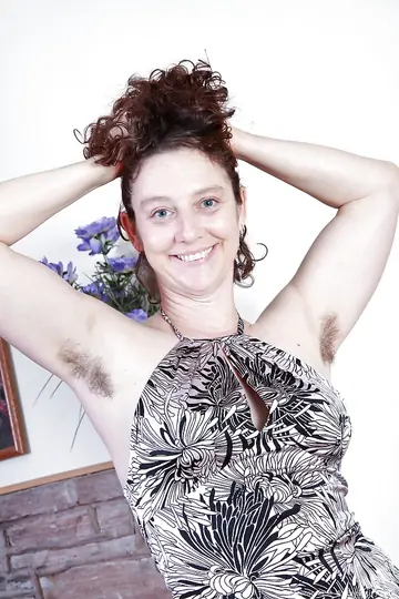 Thick Pale Babe in Stockings Fingers Her Hairy Pussy