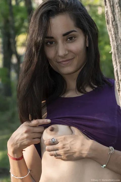 Woman Strips Nude and Spreads Her Hairy Pussy Outdoors – photo 4 of 21
