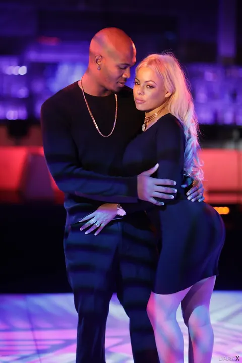Luna Star: Tattooed Latina Takes Two Black Men in Interracial Threesome – photo 16 of 19