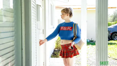 Annie Archer: Thick Blonde in Glasses Gets Fucked Doggy Style – photo 7 of 21