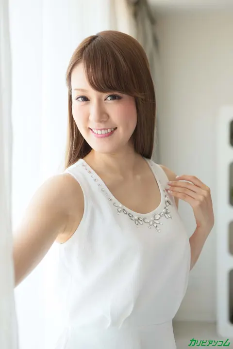 Ruri Tachibana: Japanese Brunette Strips Nude and Shows Her Natural Tits – photo 1 of 20