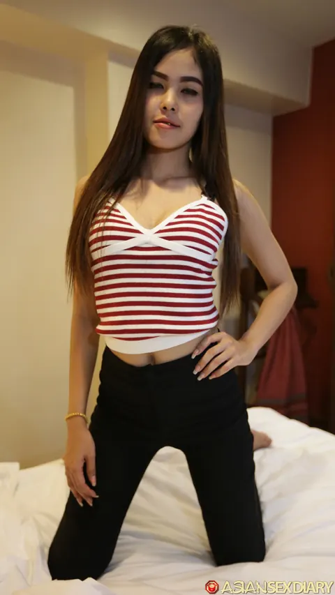 Petite Thai Brunette Takes a Stiff Cock in a Hotel – photo 3 of 21