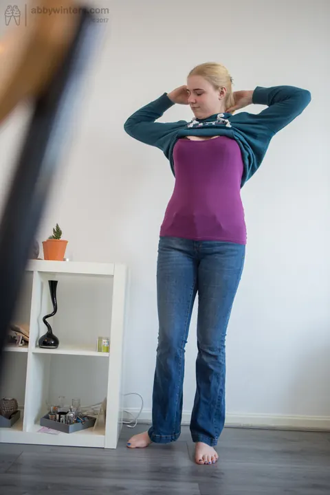 PAWG Strips Out of Her Lingerie and Pulls on Jeans – photo 16 of 16