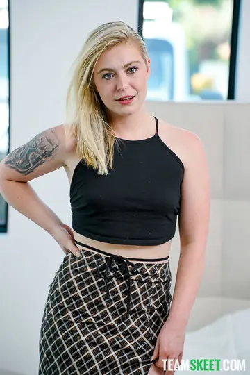 Curvy Blonde Blows Her Partner and Rides Him Cowgirl