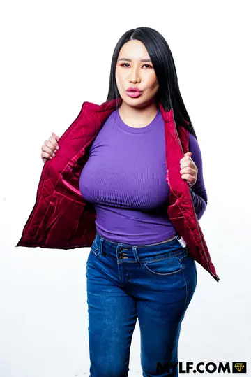 Alexia Anders – Busty Curvy Asian Babe in Stockings Sucks and Fucks to Cum on Her Tits
