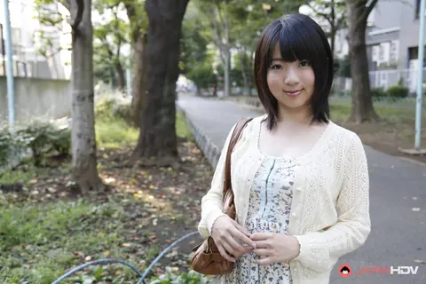 Madoka Adachi: Japanese MILF Shows Her Bare Legs in a Skirt Outdoors – photo 13 of 15