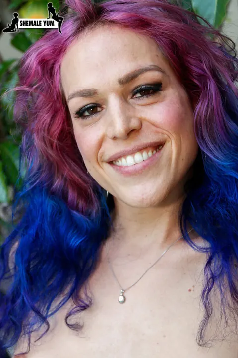 Trans Woman in a Bikini Masturbates and Spreads Outdoors – photo 15 of 15