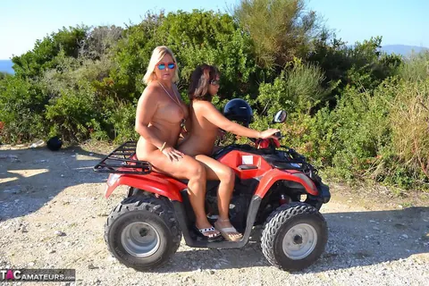 Nudechrissy: Blonde MILF in a Bikini and Glasses Goes Nude Outdoors with Girlfriend – photo 13 of 20
