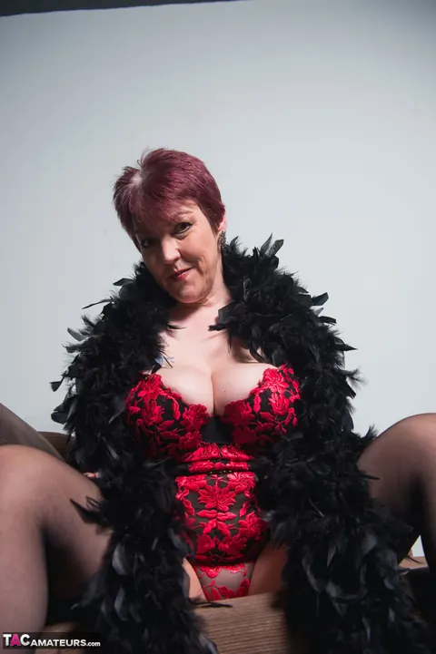 Layla Bird: BBW Redhead in Lingerie and Heels Spreads Her Pussy – photo 5 of 16