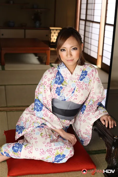Thick Japanese Woman Strips Out of Her Kimono and Panties – photo 1 of 15
