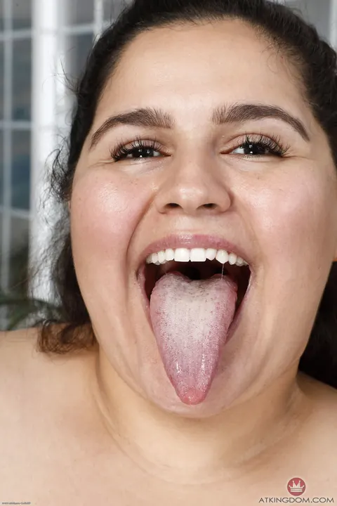 Karla Lane: Latina PAWG Undresses and Spreads Her Hairy Bush – photo 9 of 20