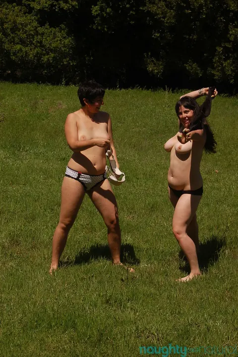 Nikki Silver: Busty Hairy Brunette Embraces Her Partner Nude at a Picnic – photo 15 of 21