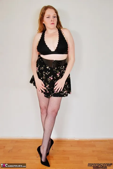 Rachel Rose: Latina BBW in a Skirt and Stockings Pulls Top Down to Bare Her Small Tits – photo 4 of 16