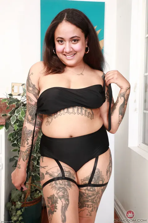 Curvy Brunette Pulls Panties Aside for Kitchen Sex – photo 6 of 21