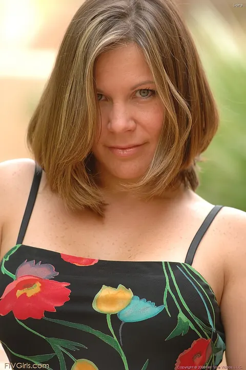 Busty Babe in a Dress Spreads Outdoors and Uses a Dildo – photo 8 of 20