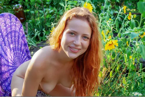 Pale Redhead Strips Nude and Spreads Her Pussy Outdoors – photo 20 of 21