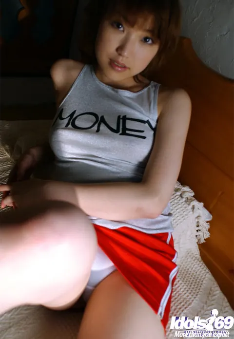 Japanese Babe with Big Tits Strips Outdoors and Fingers Herself – photo 3 of 16